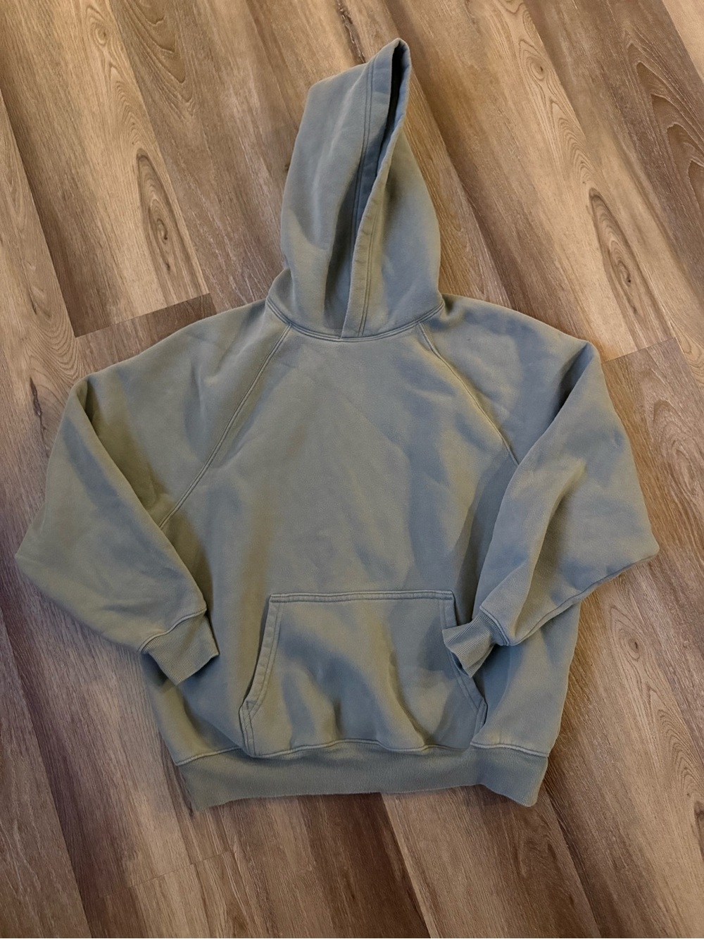 Aritzia Women’s Mega Fit Olive Hoodie Sweatshirt